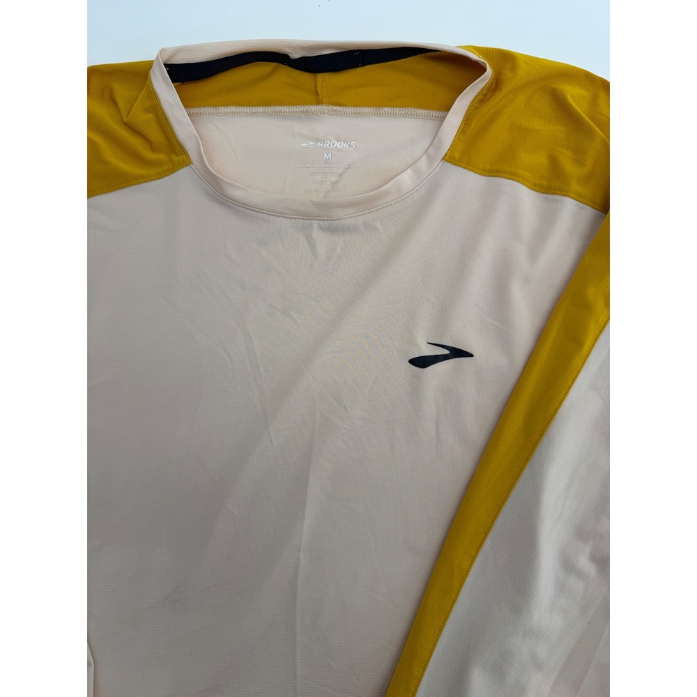 Brooks Womens Running Shirt Long Sleeve Peach Yellow Performance Top Size M